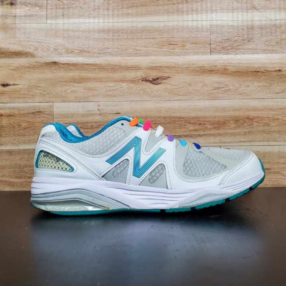 New Balance 1540V2 White Sneakers Women's Size 8.5